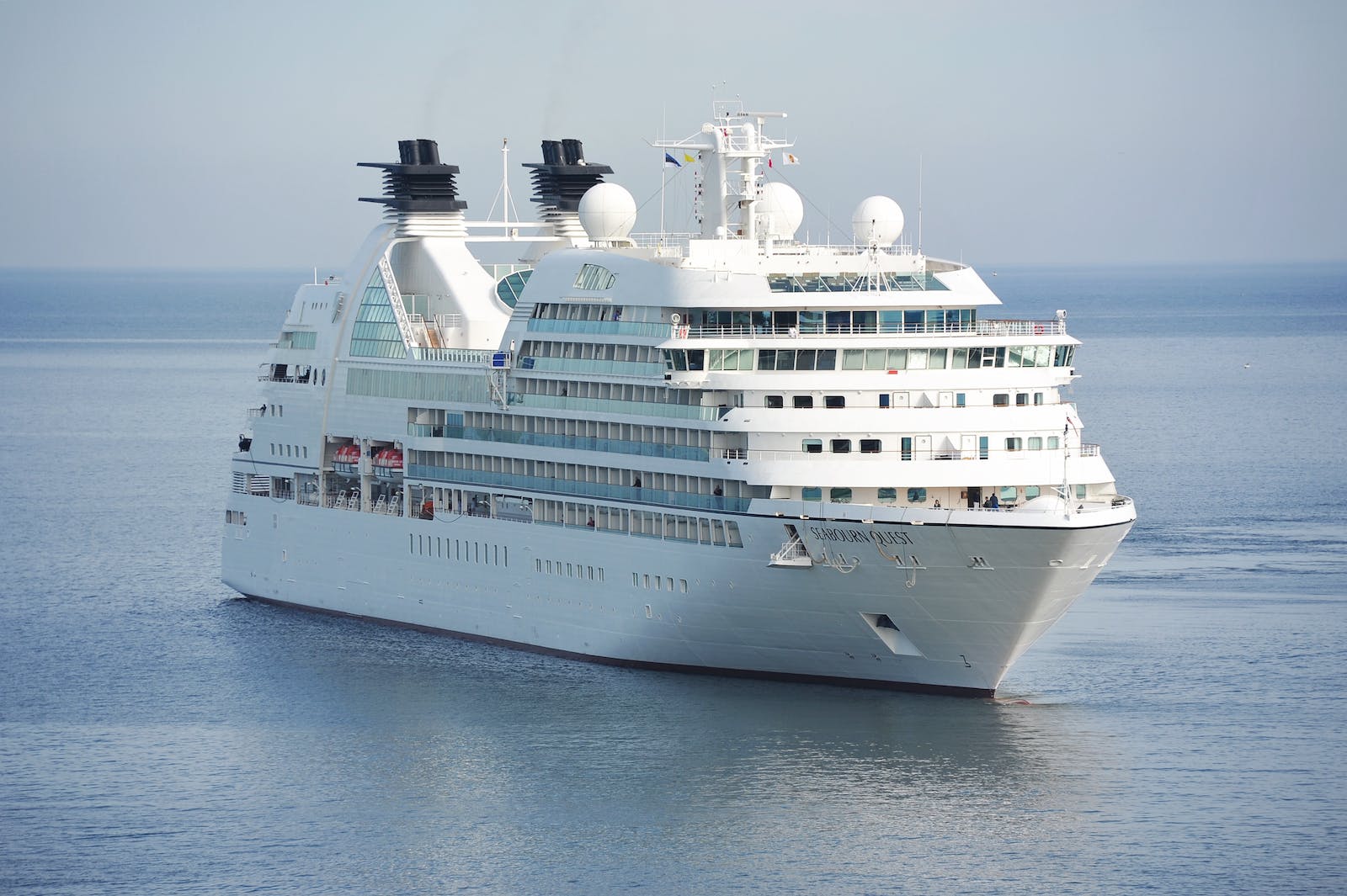 cruise-ship-cruiser-cruise-ship-144237.jpeg